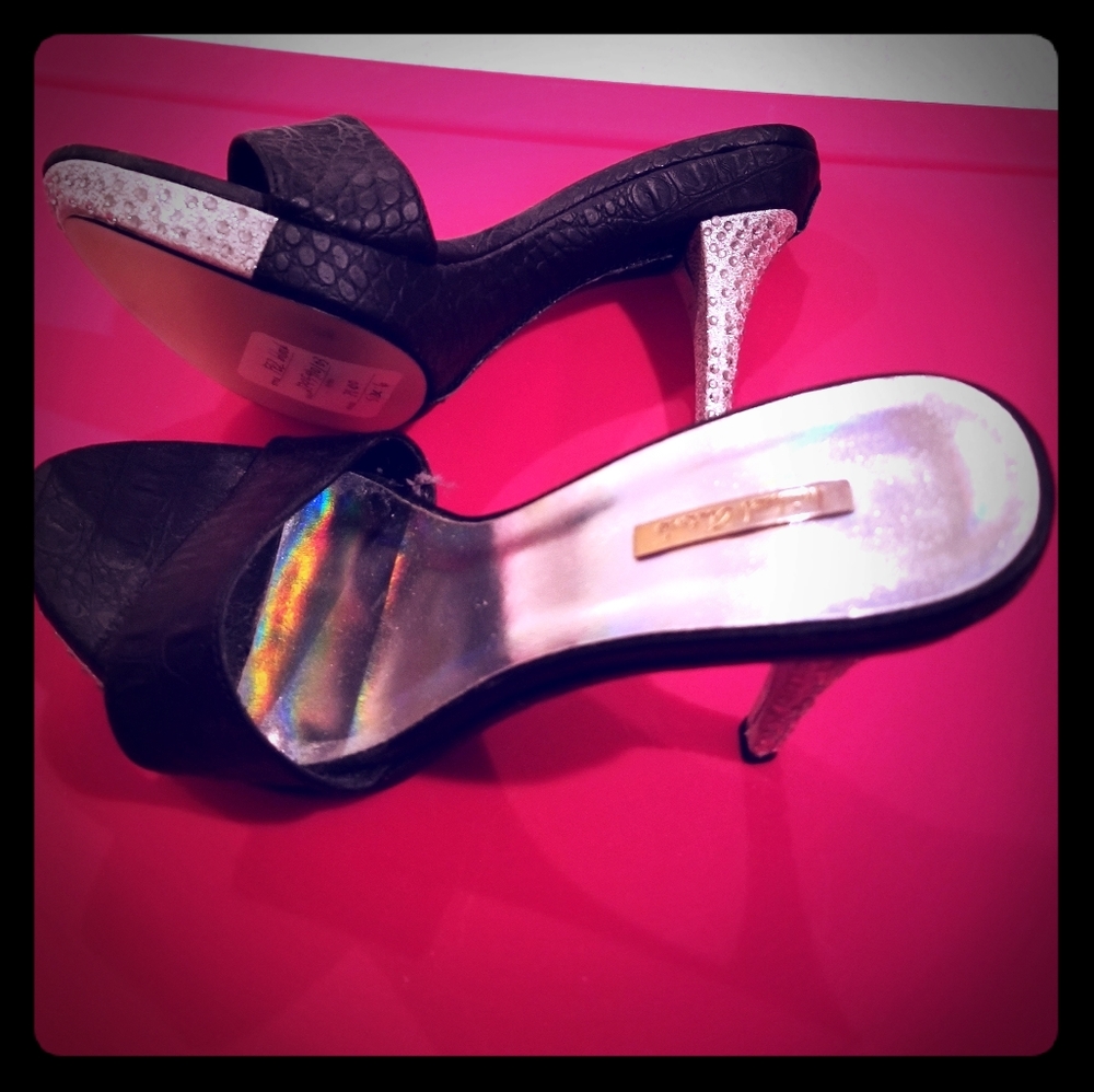 Pumps with crystals